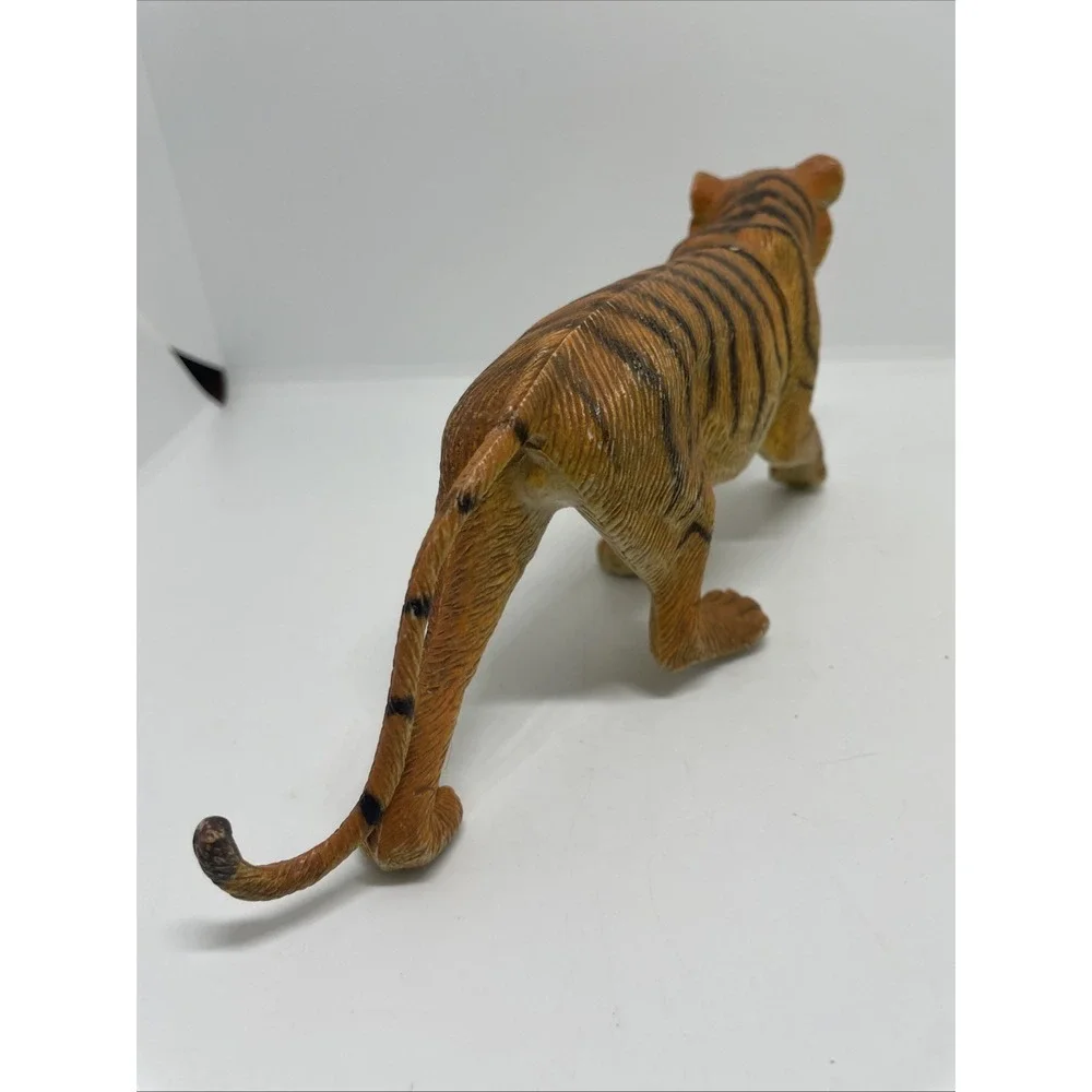 VINTAGE 1987‎ Plastic Rubber JUNGLE TIGER Toy Figure Figurine (J)